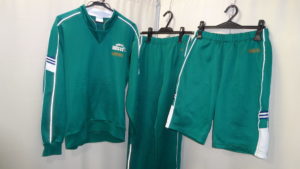 青森市立沖舘中学校 YACHT（明石スクールユニフォームカンパニー） 男子ジャージ上下、ハーフパンツの3点セット（各サイズLL） 中古 保管品